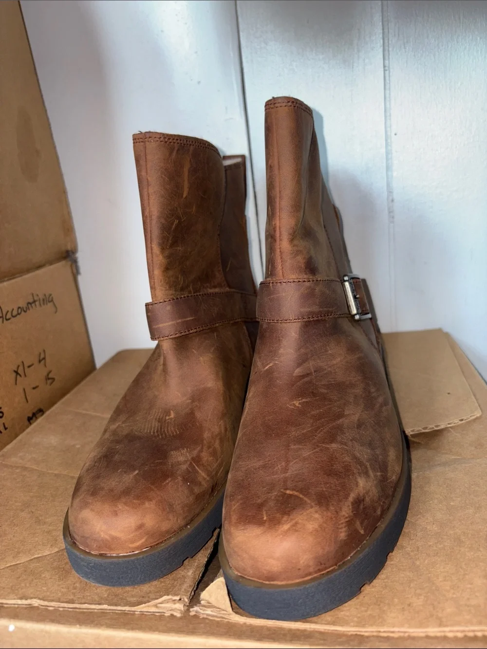 Timberland Women's Chestnut Brown Leather Ankle Boots with Buckle size 8